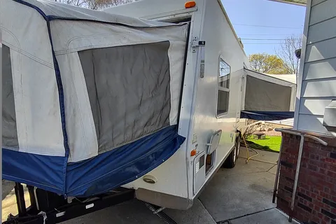 Rockwood 22ss Hybrid
