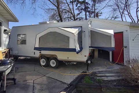 Rockwood 22ss Hybrid