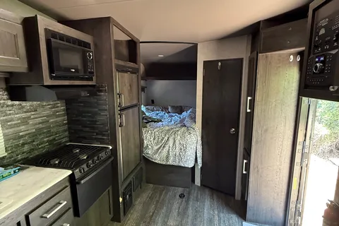 Sam's Eclipse RV Attitude FB19LE Toy Hauler