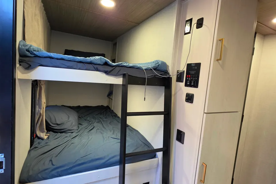 Clean Travel Trailer in Wetumpka