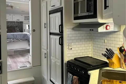 K&B's Forest River 30 RL Fifth Wheel