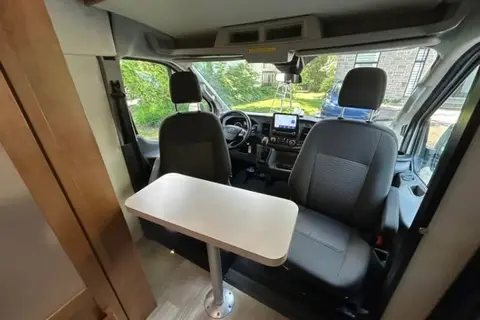 Léo Ford Transit 3500HD CLASSE B