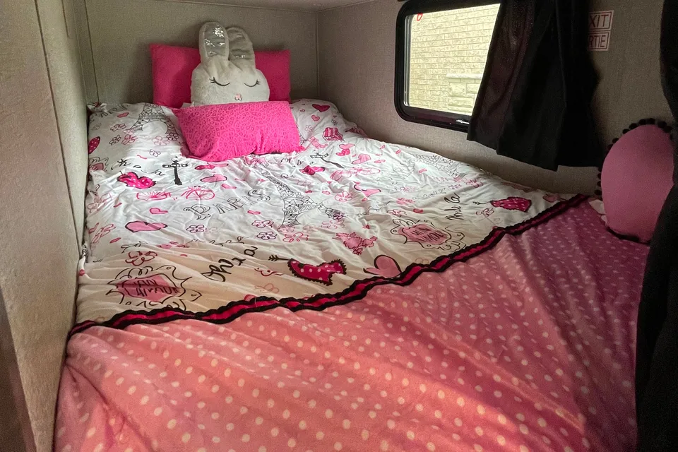 Chantelle's Jayco 287bhs Travel Trailer