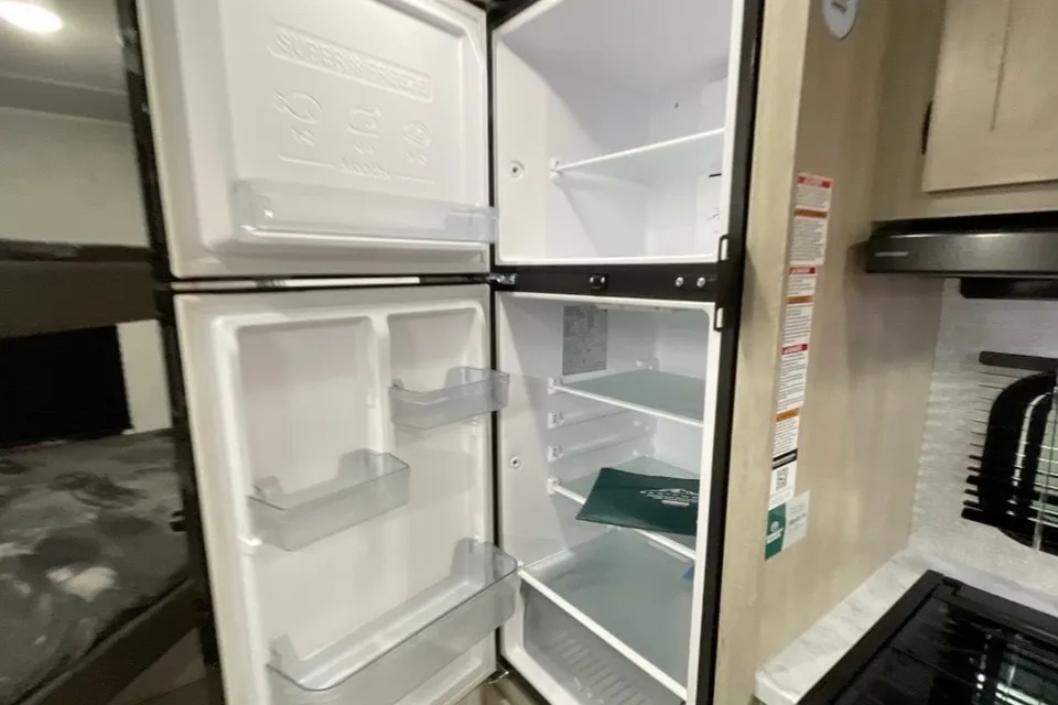 Lori's East to West Della Terra Travel Trailer