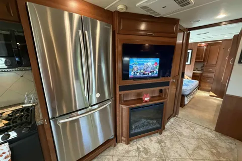 Desert Glamp Coach