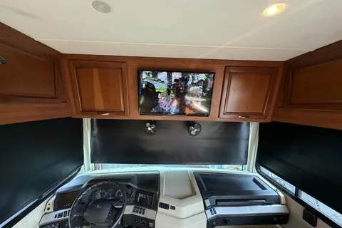 Desert Glamp Coach