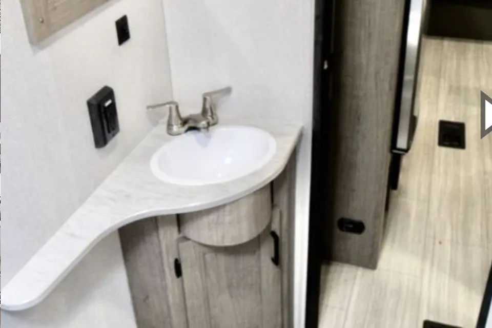 Family Camper Keystone Hideout 262BH Travel Trailer