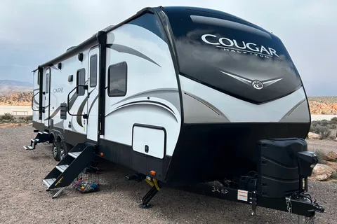 The Cougar Luxury Family Bunkhouse