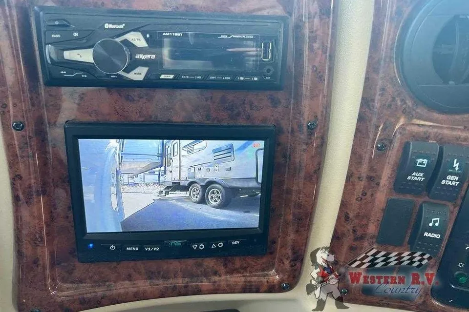 Adrian's Coachman Pursuit 29ss Class A
