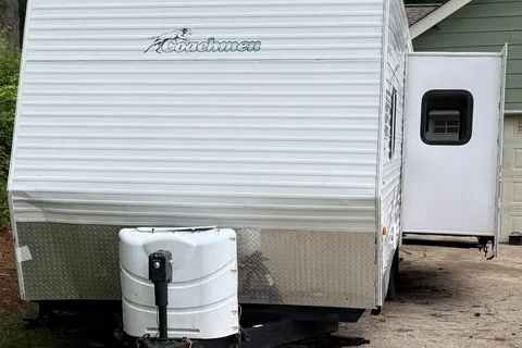 Lindsey Family Coachmen Catalina Travel Trailer
