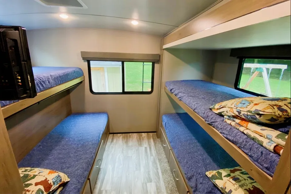 “Big Cedar”  2022 Grand Design  Lots of extras included!