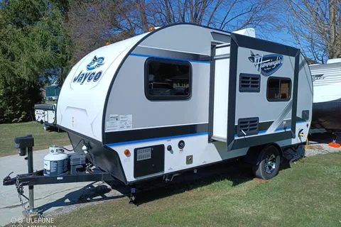 Johnny Z's Jayco 17rb Travel Trailer