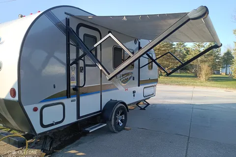 Johnny Z's Jayco 17rb Travel Trailer