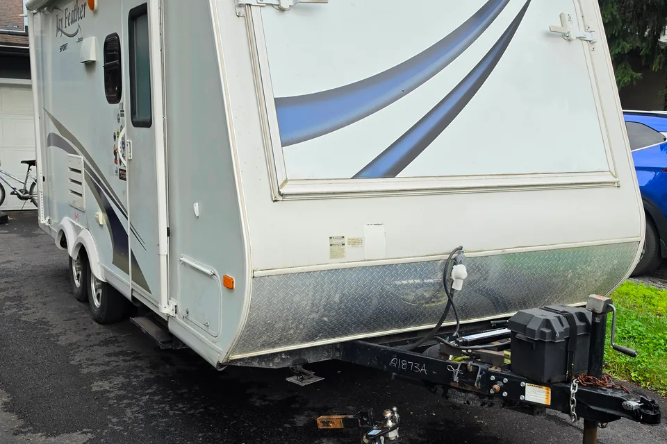 Jake's Jayco Jay Feather Sport Hybrid