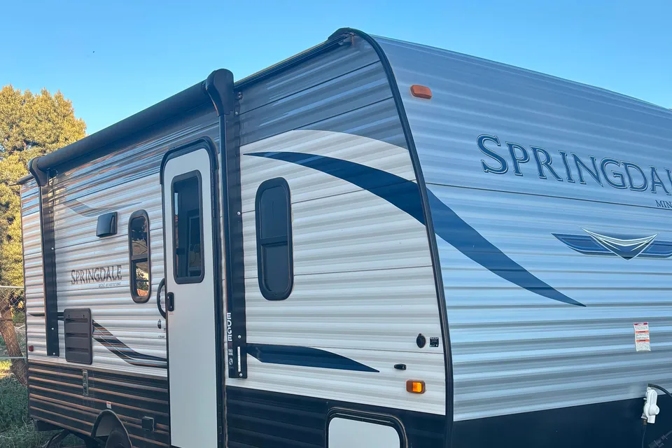 Arturo's Keystone Springdale 1760BH Travel Trailer