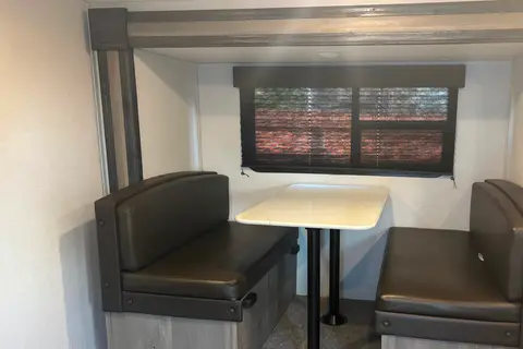 Arturo's Keystone Springdale 1760BH Travel Trailer