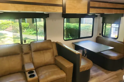 Thrasher's Keystone outback 340bh Travel Trailer