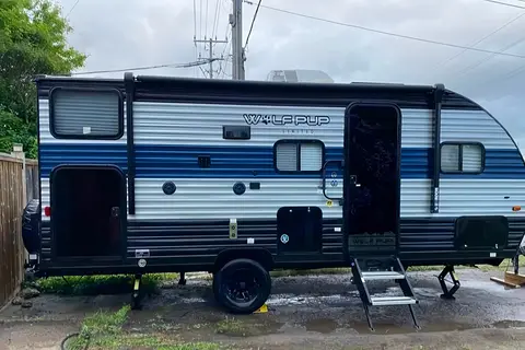 Clean and Cozy Cherokee Wolf Pup Travel Trailer