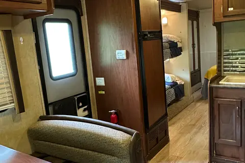 Hank’s Jayco Ford Class C