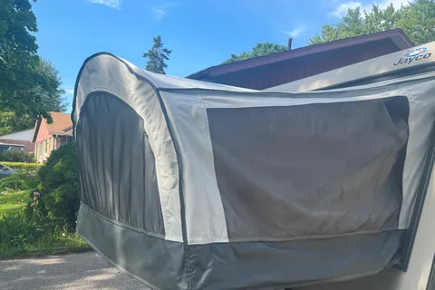 The Wilson’s Jayco Jay Feather Ultra Lite Hybrid