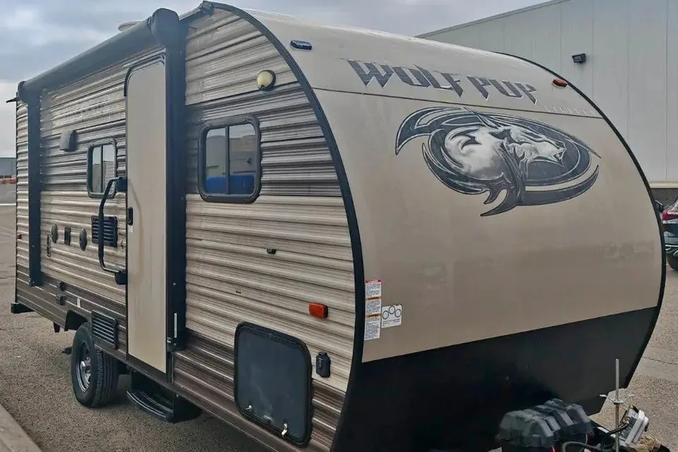 Start your boondocking adventure with the Wild West Wolf Pup!