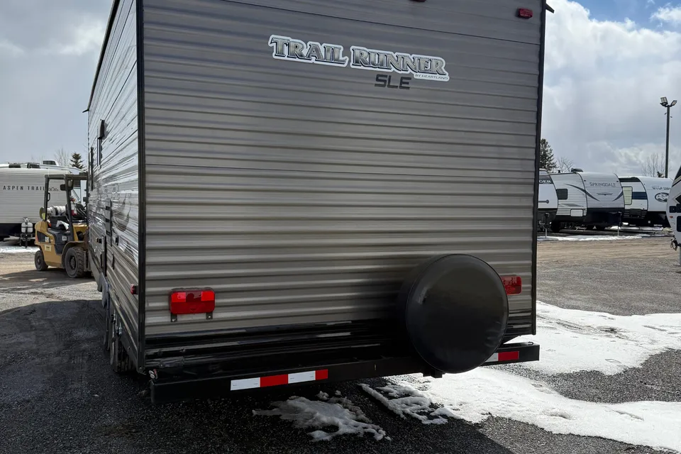 Heartland Trail Runner 25SLE 29’ Travel Trailer