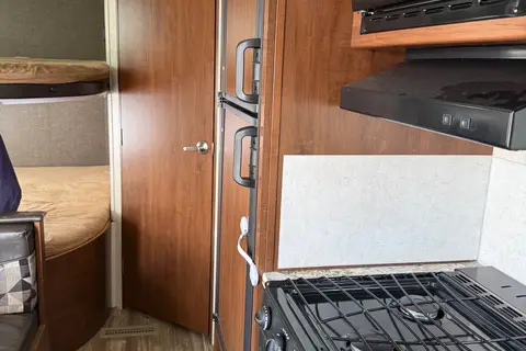 Heartland Trail Runner 25SLE 29’ Travel Trailer