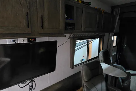 Forest River Sandstorm 272slc Toy Hauler