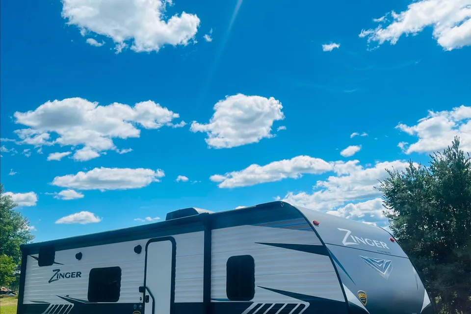 Family friendly Crossroads Zinger Travel Trailer