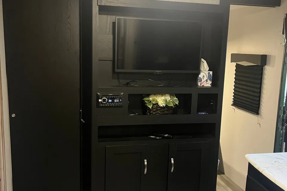 2022 Freedom Express 29SE TT Sleeps up to 10!
