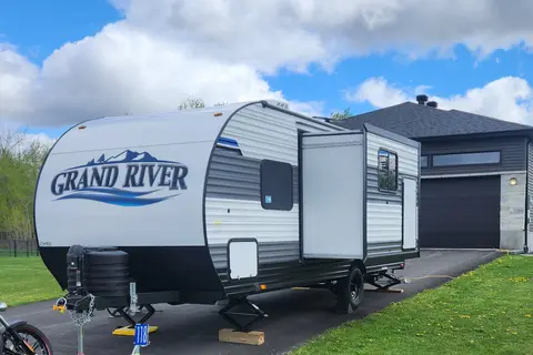 ✨ LUXURY, STRESS-FREE CAMPING EXPERIENCE ✨