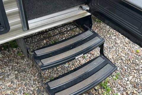 April's Travel Trailer - 10" Serta Memory Foam Queen Mattress