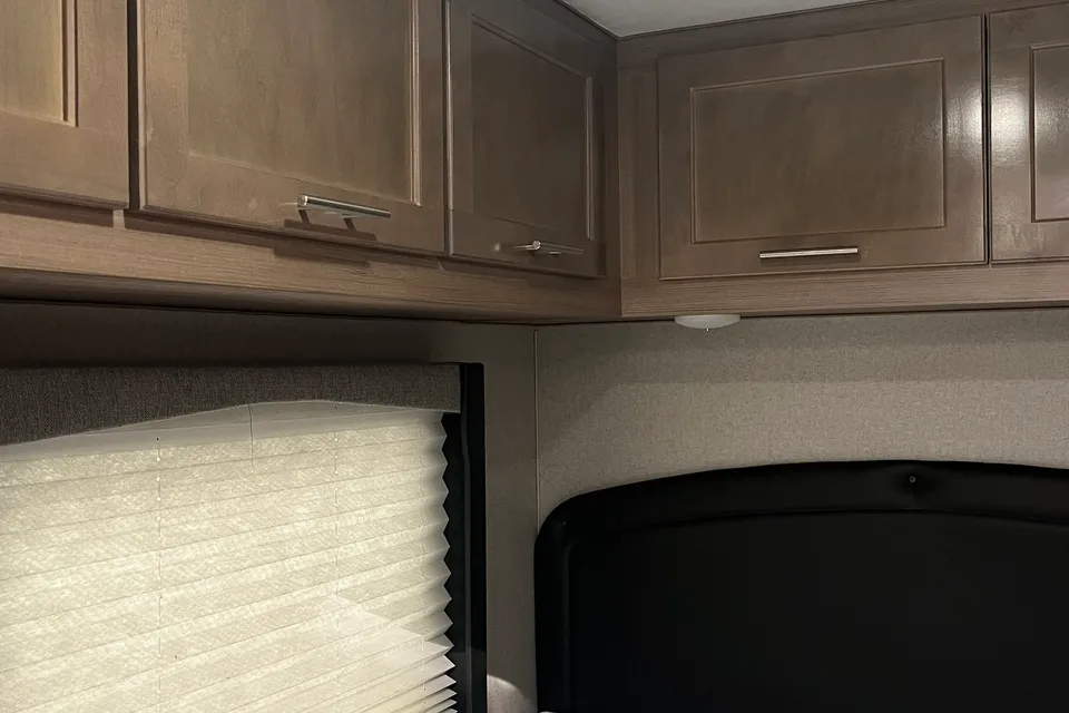 VONG's 2019 Family Ford Adventure 24ds with Slideout Class C