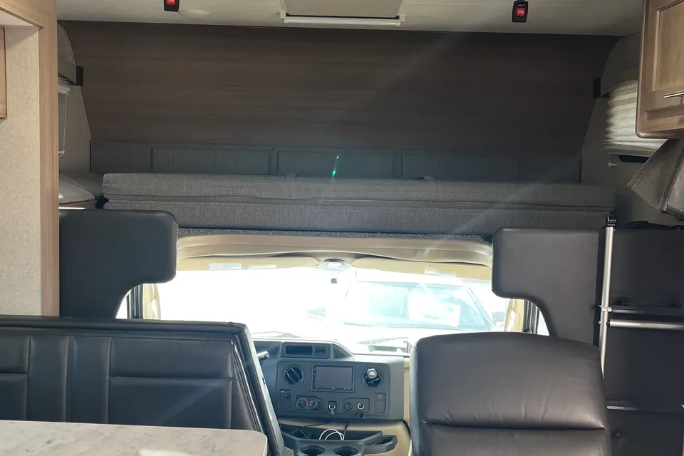 VONG's 2019 Family Ford Adventure 24ds with Slideout Class C