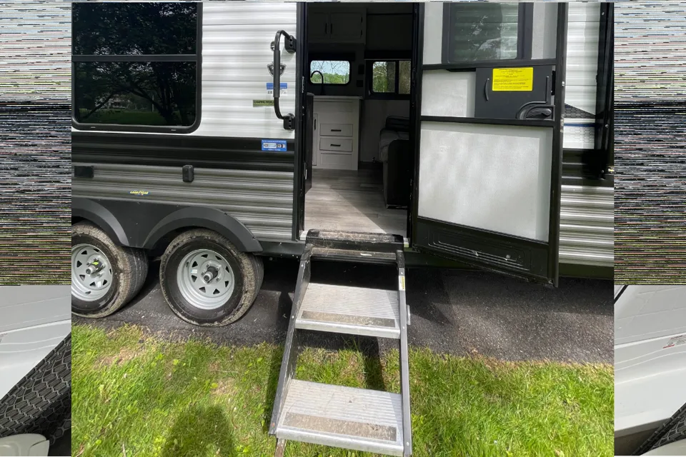 Zeus, the 2022 Bunkhouse!