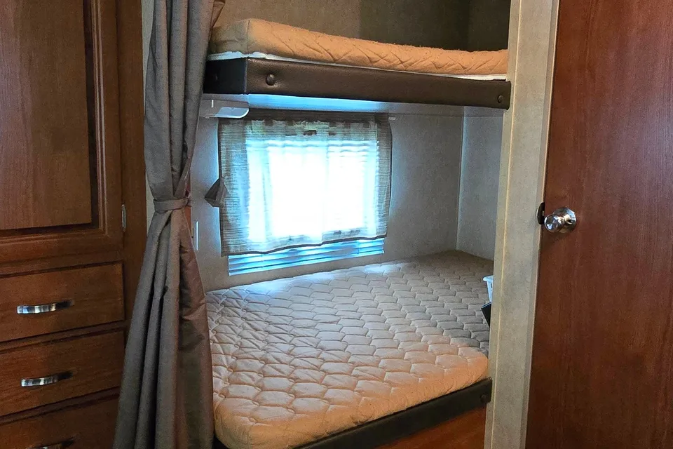All Island Family Bunky