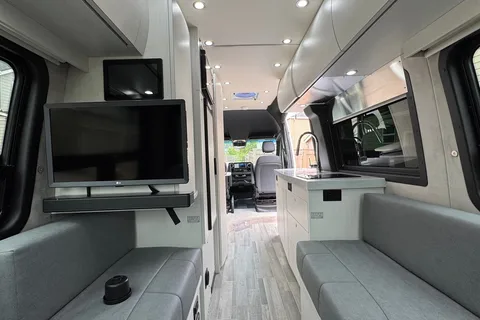 Manikanta's Mercedes-Benz Pleasure Way FL Class B