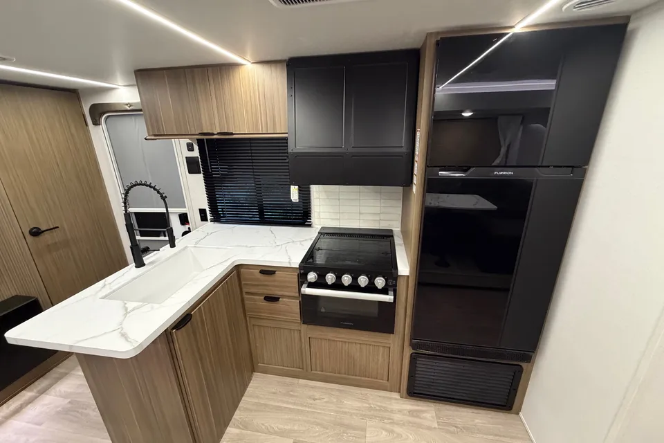 Myles's Forest River Wildwood X-Lite 273QBXL Travel Trailer