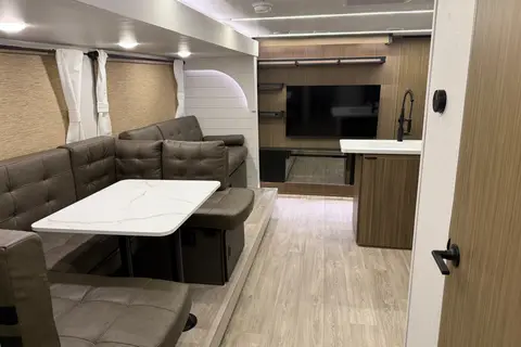 Myles's Forest River Wildwood X-Lite 273QBXL Travel Trailer