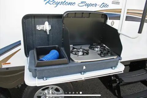 Bill and Helen's Outback Trailer Manufacturing Outback/Keystone ultra lite Travel Trailer