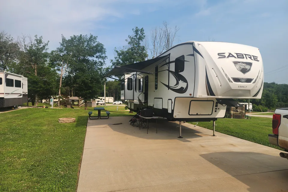 Bruce's Keystone Sabre Fifth Wheel