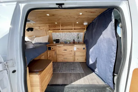 Leo the Campervan | NO Cleaning Fee | Park Passes Included