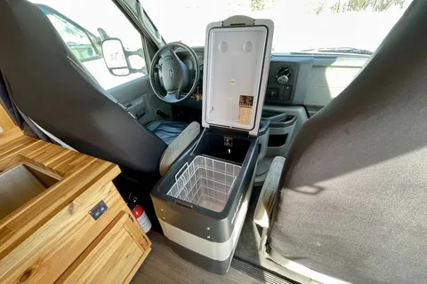 Leo the Campervan | NO Cleaning Fee | Park Passes Included