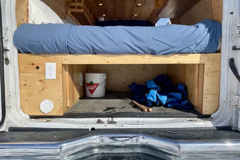Leo the Campervan | NO Cleaning Fee | Park Passes Included