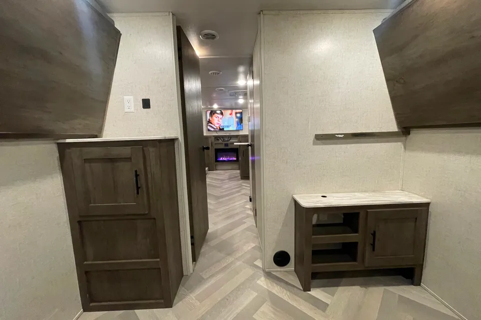 Noble's Forest River Wildwood x-lite Travel Trailer