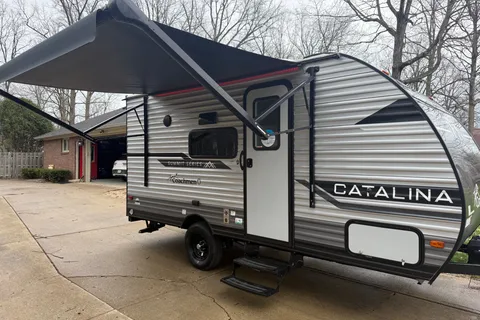 Bryan's Coachmen Catalina Summit Series 7 164bhx Travel Trailer