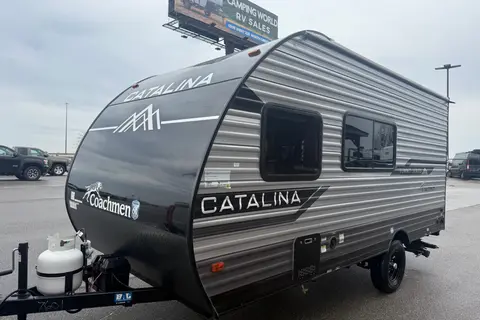 Bryan's Coachmen Catalina Summit Series 7 164bhx Travel Trailer