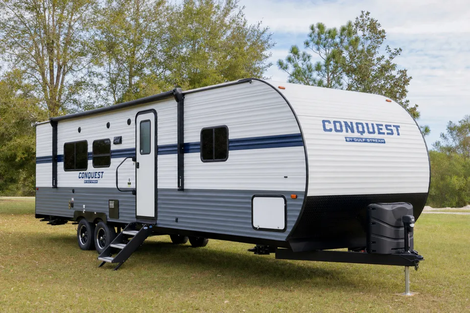 The Northern Escape - Spacious 33’ Family Camping Retreat