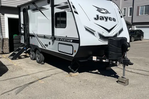 Cabin on wheels