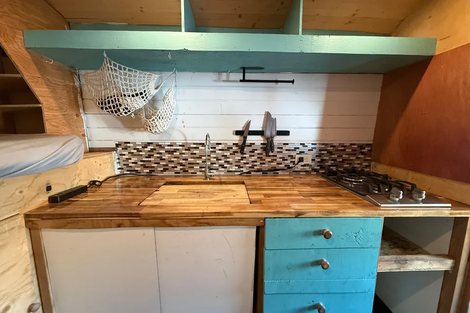 Victor's Ford Transit Campervan